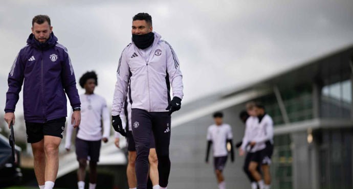 ตำนานผีฟันธง! ส่องสกอร์แมนยูถล่มวิลล่า 2-1 หรือ 3-1 ชี้