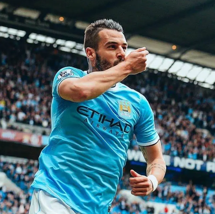 Old Photoes of Manchester City vs Everton The Last Few Years