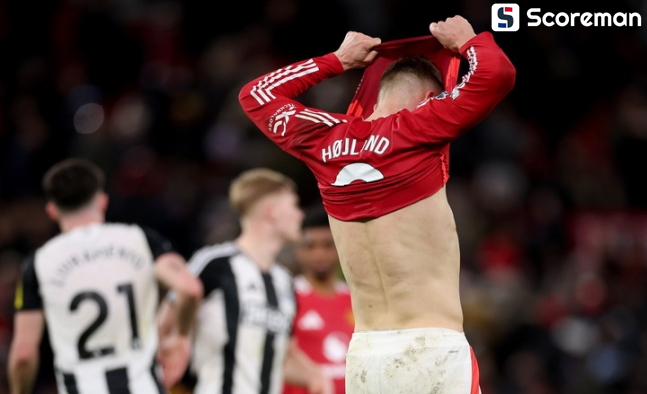 맨유, 뉴캐슬에 0-2 완패...62년 만에 한 달에 리그 5패