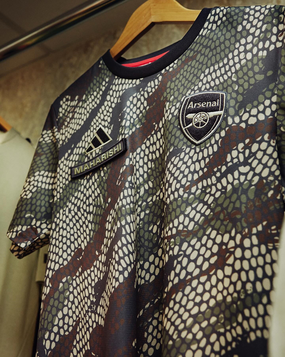 Adidas × Maharishi × Arsenal loạt trang phục chung