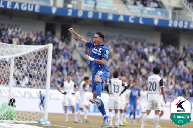 수원삼성, 전남 2-0 완파…K리그2 개막 3연승