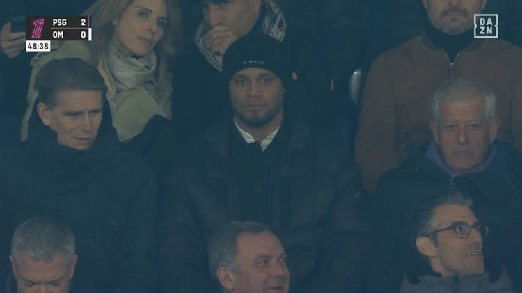 ​Kompany xem trận PSG vs Marseille, Farke: Bayern không muốn phản hồi, có thể liên quan đến việc khảo sát cầu thủ