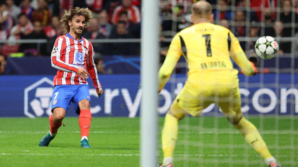 Gimenez's Late Heroics Propel Atletico to Victory Over Leipzig
