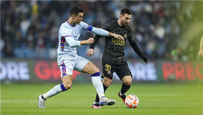 Ronaldo, Messi roll back the years in nine-goal thriller