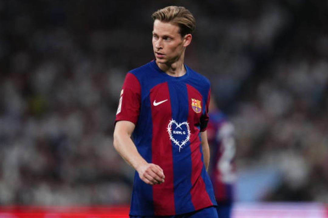 ​De Jong và Laporta: Cuộc chiến ngầm ở Nou Camp