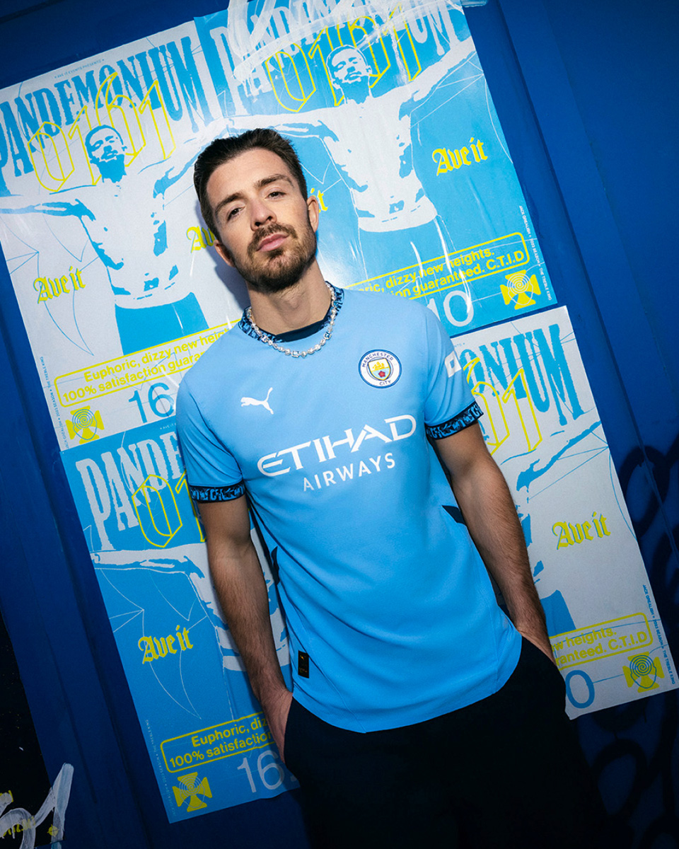 Áo thi đấu sân nhà của Manchester City cho mùa giải 2024-25