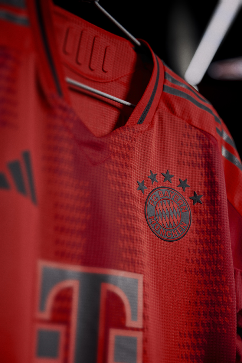 Áo đấu sân nhà của Bayern Munich 2024-25