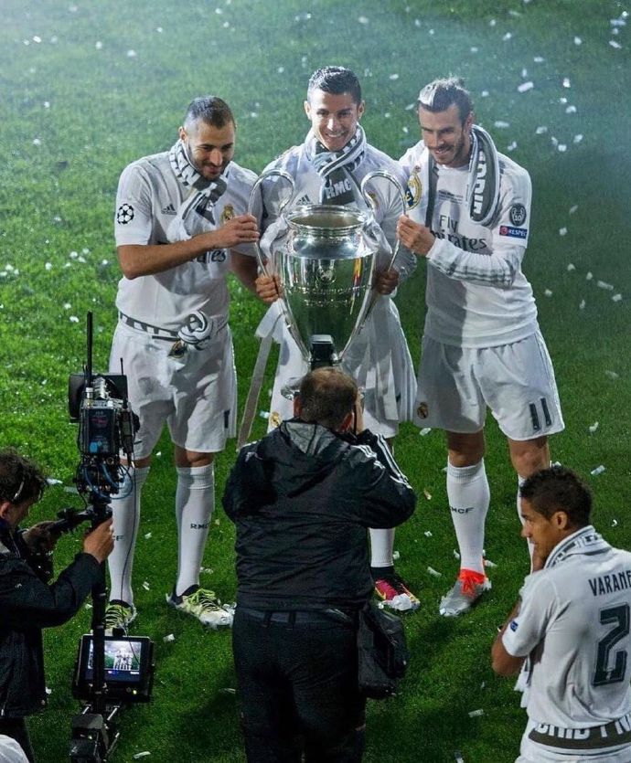 Happy birthday to Benzema! ​​​