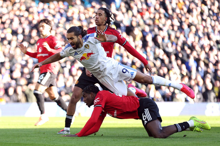 1 cầu thủ chấn thương, 2 người bị treo giò! Man United đại chiến Chelsea với cặp trung vệ 19 và 20 tuổi