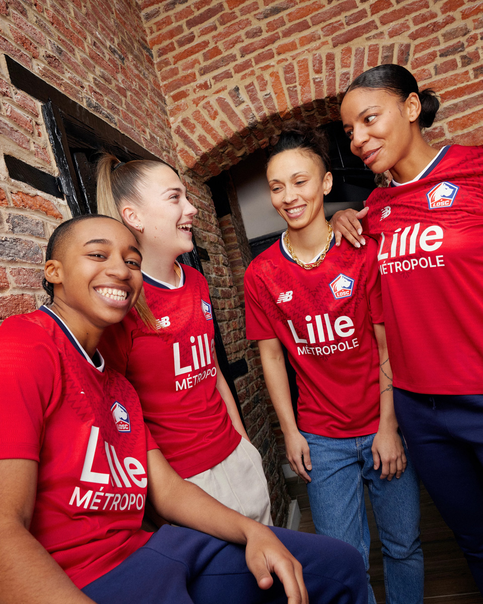 ​Áo sân nhà của Lille cho mùa giải 2024-25