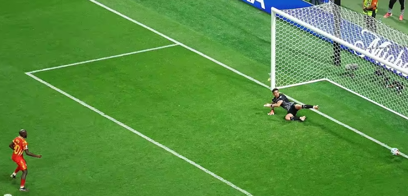 Wissa grabs his brace to seal a 3-1 victory for DR Congo, sending them through to the knockout stage.