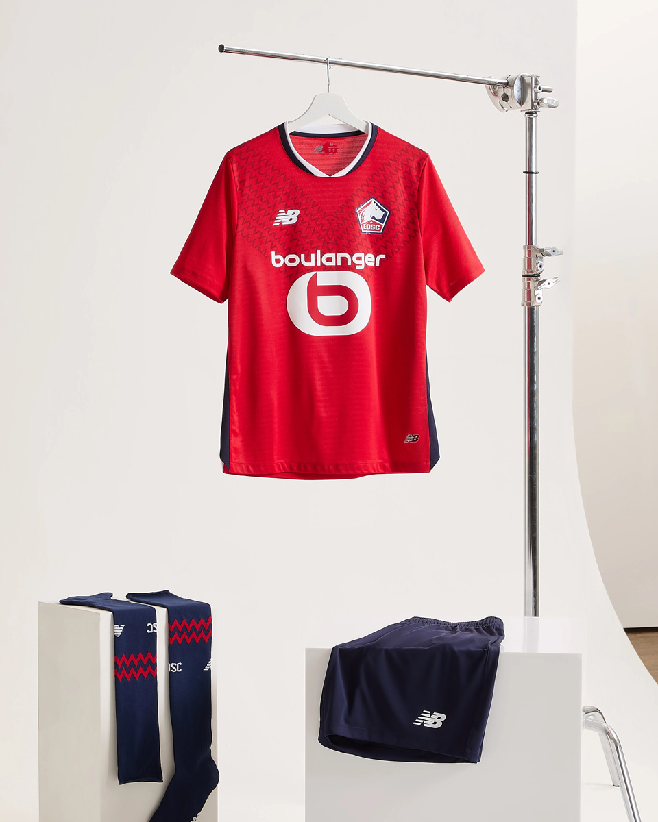 ​Áo sân nhà của Lille cho mùa giải 2024-25