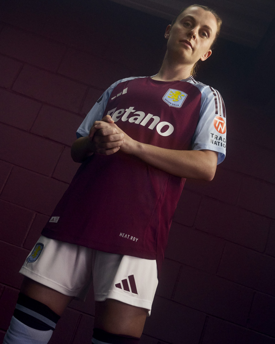 ​Áo đáu sân nhà Aston Villa cho mùa giải 2024-25