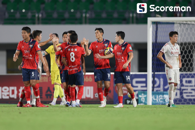 김천상무·포항스틸러스, 2위 다툼 치열…대구FC 사실상 강등