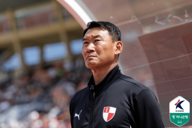 K리그2 진정한 왕 누굴까...'철벽의 이정효호' 수원 VS '7연승 질주' 부산 대격돌!