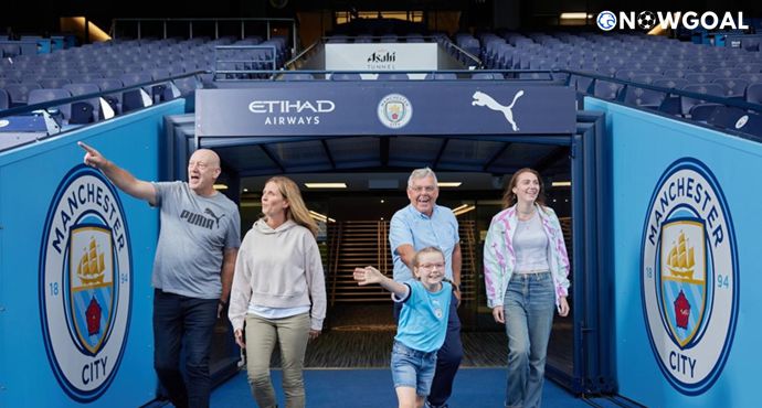 Manchester City equalled a Champions League record held by rivals on Tuesday