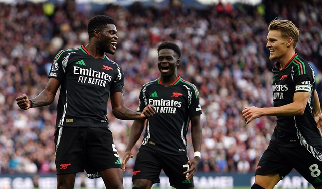 ​Arsenal bị tự chối mặc áo đấu trắng trong trận derby bắc London trước Tottenham Hotspur