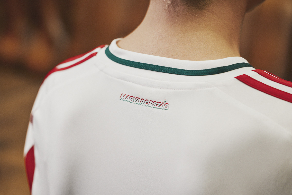 ​Áo đấu sân nhà và sân khách của ĐTQG Hungary cho EURO 2024