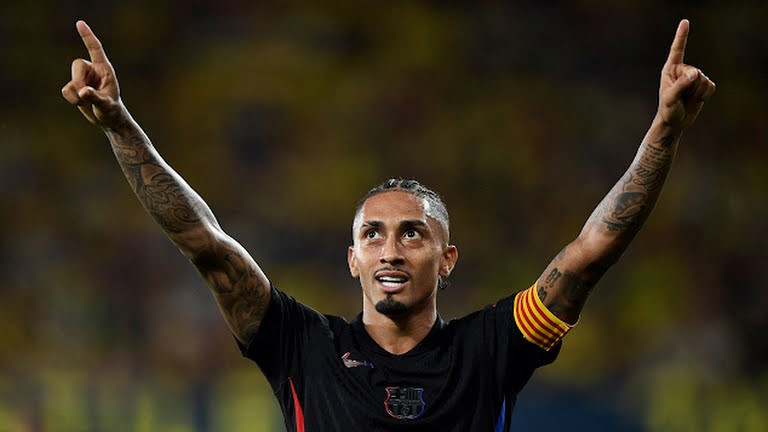 Barca vùi dập Villarreal, Raphinha vẫn không thấy vui