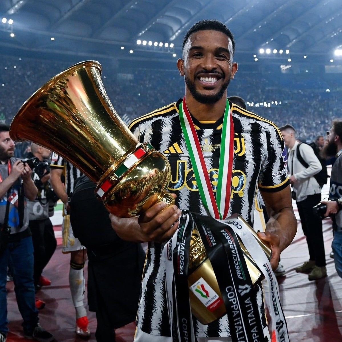 Real Madrid Were Interested in Bremer, But the Deal Fell Through Due to ACL Injury, Arnold Remains the Top Choice