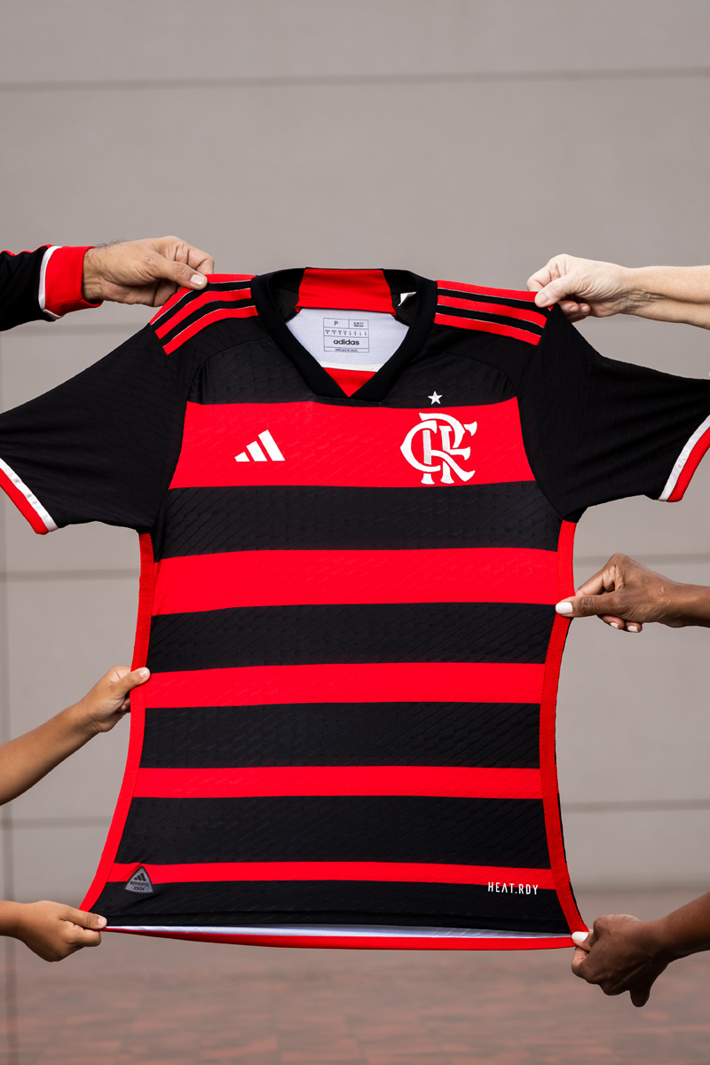 Áo đấu sân nhà Flamengo cho mùa giải 2024