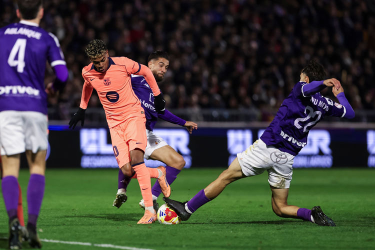 Yamal gây bão La Liga: trung bình 5,0 lần rê bóng thành công/trận, chỉ kém Messi và Neymar trong 10 năm qua