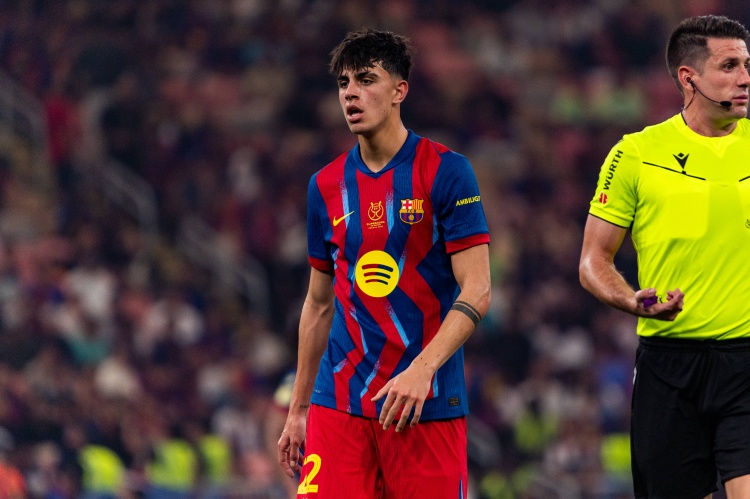 Báo Tây Ban Nha: Tài năng 18 tuổi Bernal được HLV Flick tin tưởng, có thể tiếp tục đá chính ở Champions League