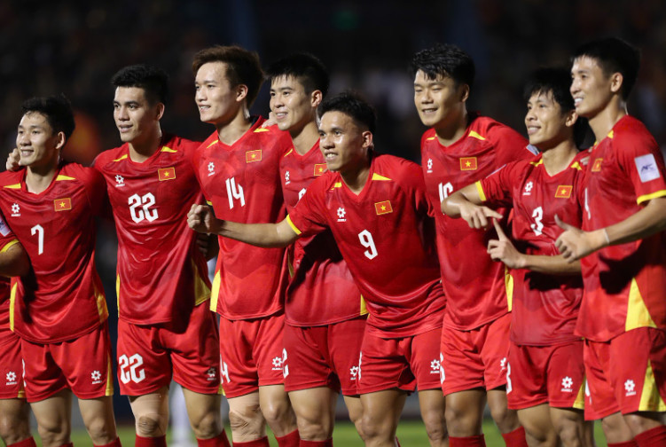 ĐT Việt Nam tăng 4 bậc FIFA sau trận thắng 5-0 Lào