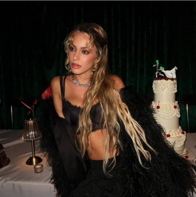 Ngọt ngào ngập tràn😍 Bạn gái của De Paul mừng sinh nhật 29 tuổi, Messi góp mặt trong bữa tiệc