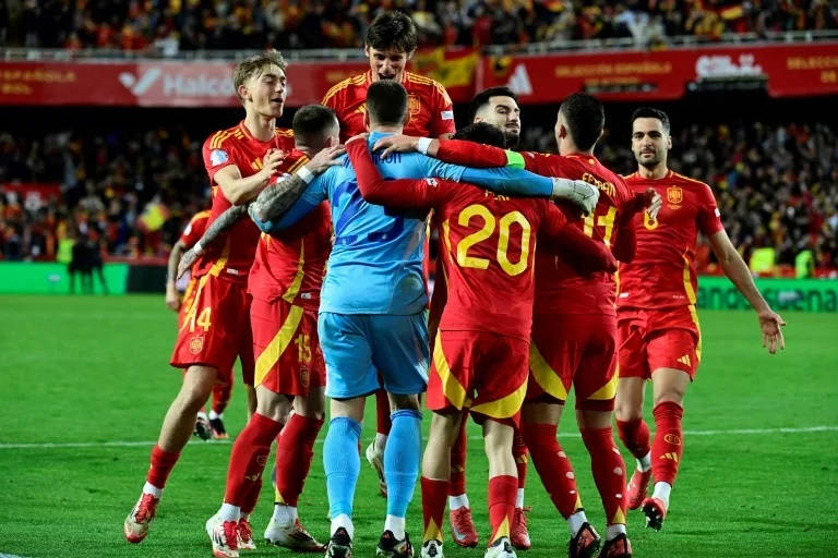Tây Ban Nha 2-2 Hà Lan | 3-3 sau hiệp phụ, 5-4 trong loạt sút luân lưu, Tây Ban nha loại Hà Lan lọt vào bán kết