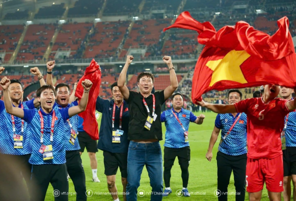 HLV Kim Sang Sik bất ngờ chia tay Việt Nam