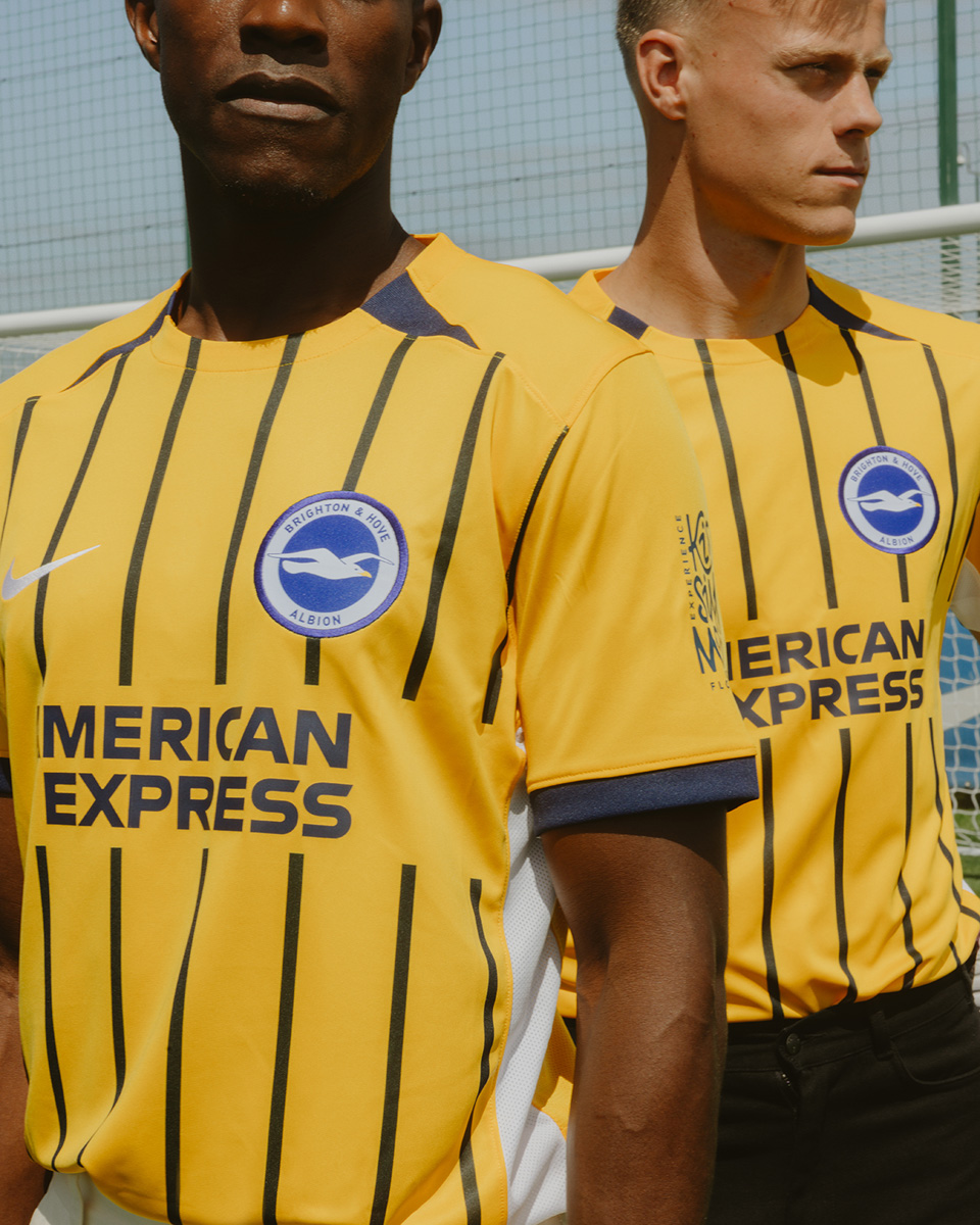 Áo đấu sân khách Brighton cho mùa giải 2024-25