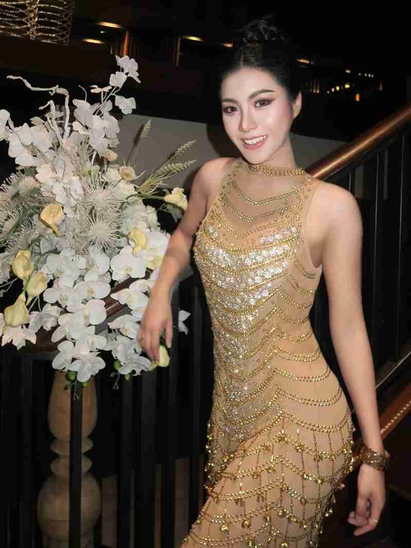 เนเน่ นางสาวไทยกาฬสินธุ์ ที่ชาวเน็ตแห่กันเปิดวาร์ป