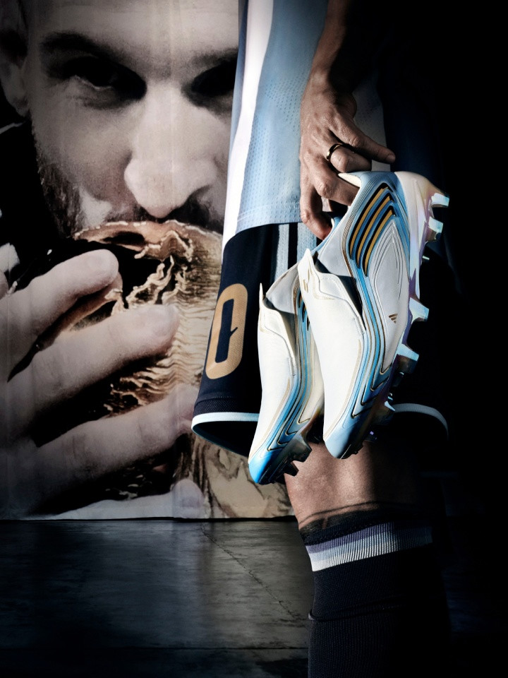 Điệu tango cuối cùng! Adidas chính thức ra mắt đôi giày World Cup của Messi, mang tên 