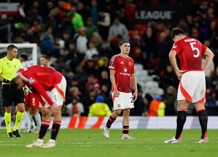 Manchester United's Mentality Questioned After Twente Draw