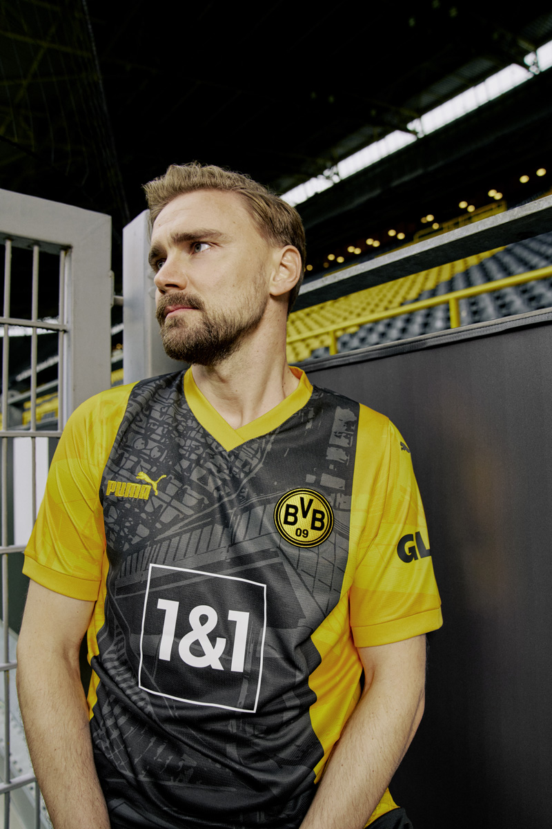 Áo đấu phiên bản đặc biệt của Dortmund 2023-24
