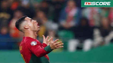 ​คริสเตียโน โรนัลโด แนวรุกทีมชาติโปรตุเกสทำสถิติสำคัญในยูโรรอบ