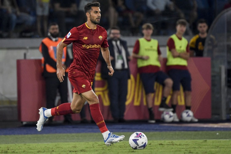 Schira: Roma muốn giữ chân Zeki Celik, đã đề xuất hợp đồng gia hạn đến 2029