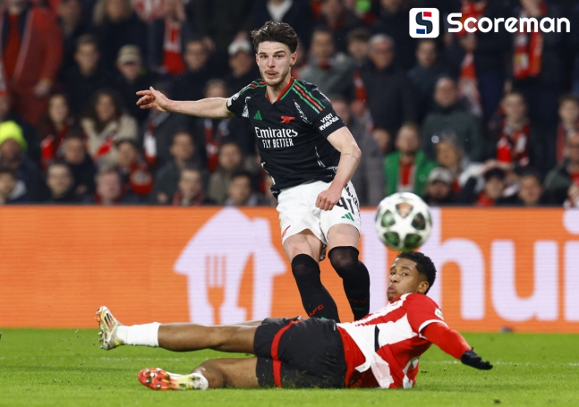 아스널, PSV 원정에서 7대1 대승...UCL 8강 눈앞