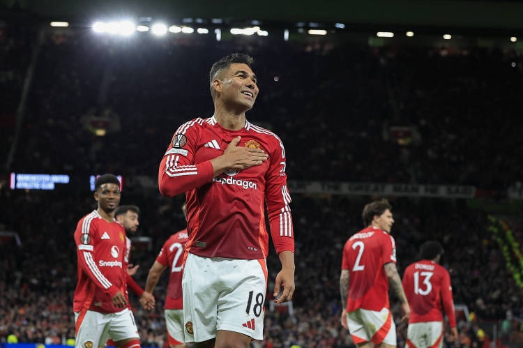 Casemiro: Chúng tôi sẽ nỗ lực hết mình cùng HLV mới, được khoác áo MU là vinh dự của tôi