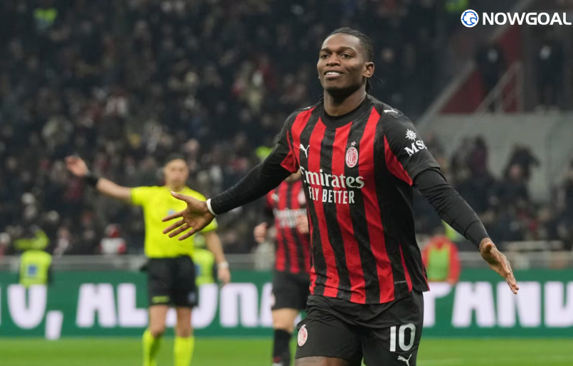 ​AC Milan edges Lazio to top Serie A; Yildiz nets two for Juventus in win