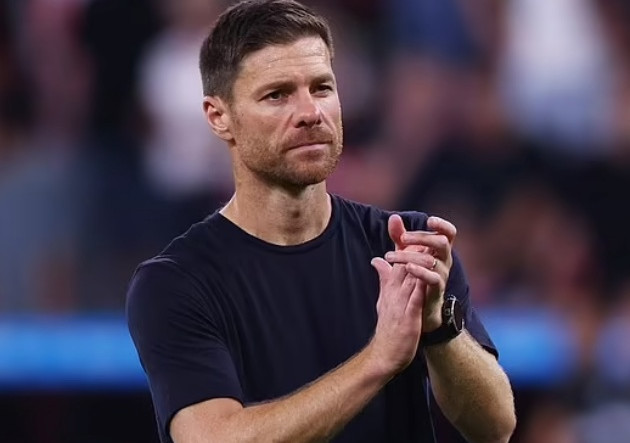 ​Leverkusen sụp đổ ngoạn mục, Alonso thất vọng tràn trề