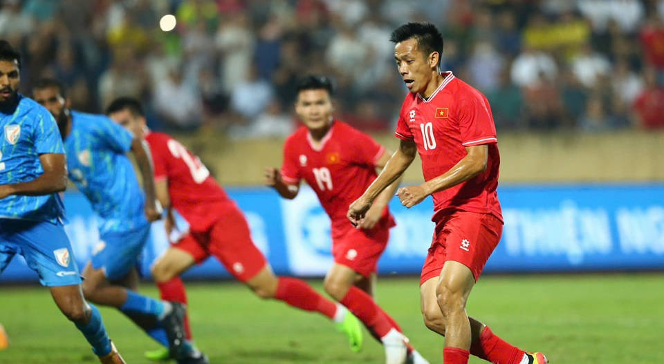 Hòa Việt Nam, HLV Ấn Độ nói 1 lời về Văn Quyết