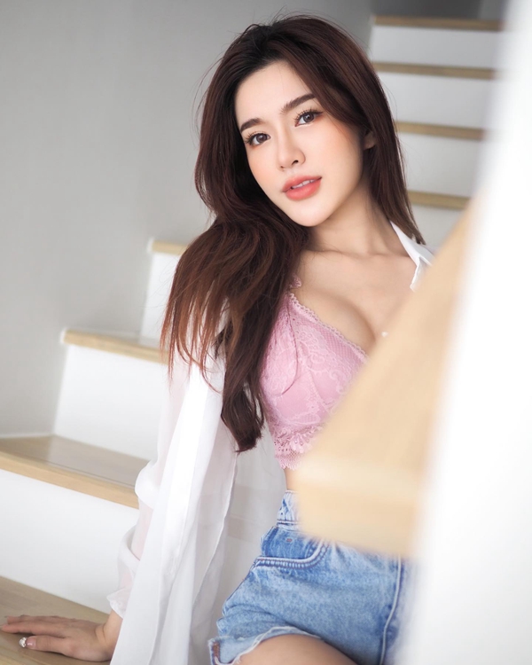 แอลตูน อภัสนันท์ สาวสวยดีกรีไอดอลกรุ๊ป สวยแซ่บละลายใจหนุ่ม ๆ