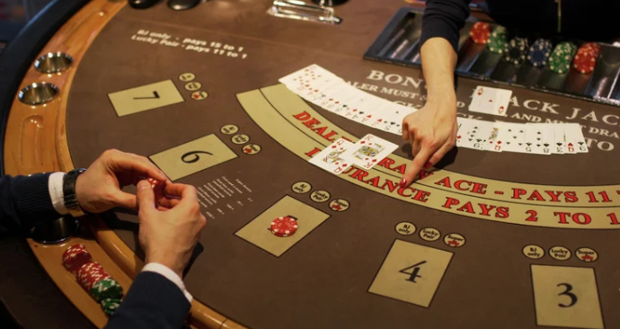 Live Roulette B52Club: Mastering the Wheel and Table Strategy