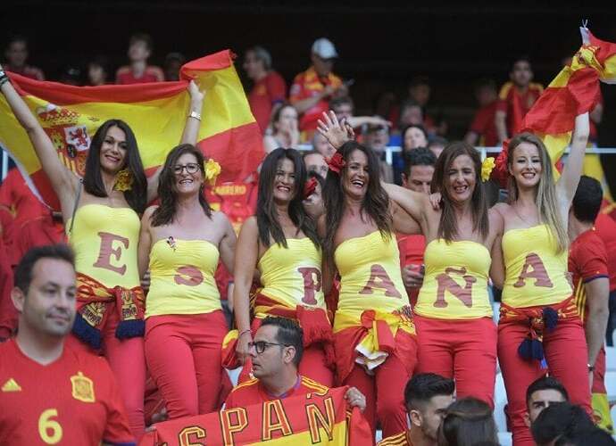 UEFA Euro Cup Hot Female Fans: Football and the beautiful ladies are interconnected.