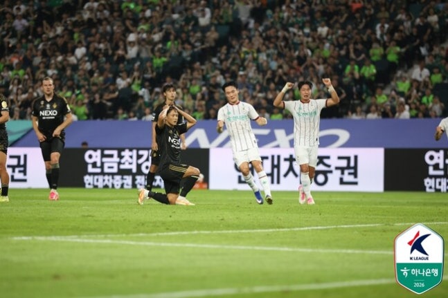 '이승우 PK 실축' 전북, 대전과 0-0 무승부...2위 강원과 승점 2점 차