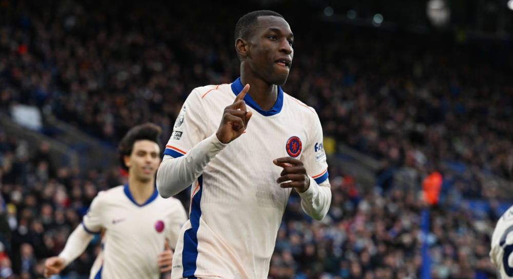 Phóng viên: Milan và Chelsea đã tiếp xúc chiều hôm qua để thảo luận về thương vụ Jackson
