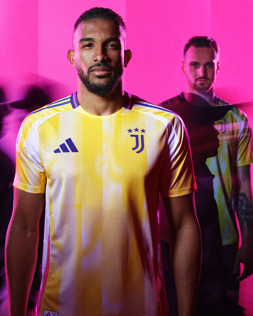 ​Áo đấu sân khách Juventus cho mùa giải 2024-25