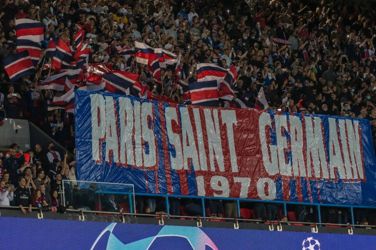 CĐV PSG bị cấm đến sân Saint-Étienne vì tỉnh Loire lo ngại gây rối trật tự công cộng